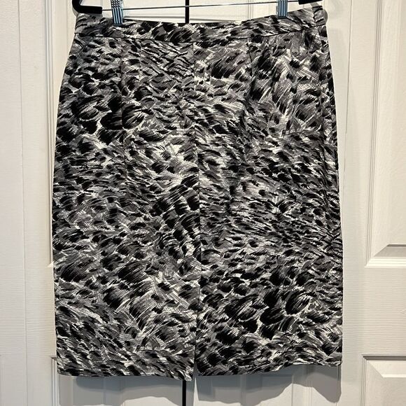 Talbots Black, Grey, White Pattern Lined Skirt Size 14 - Picture 7 of 12